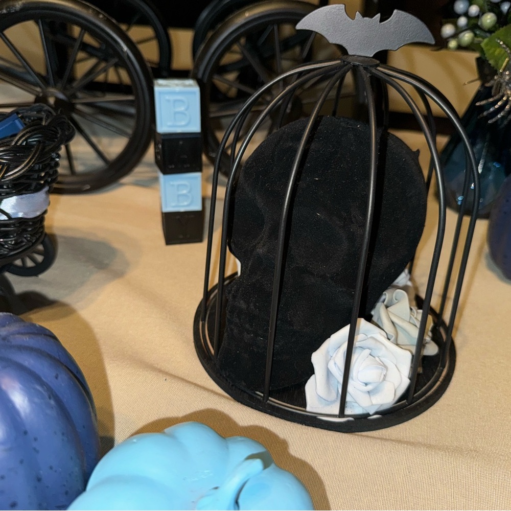 Halloween centerpiece